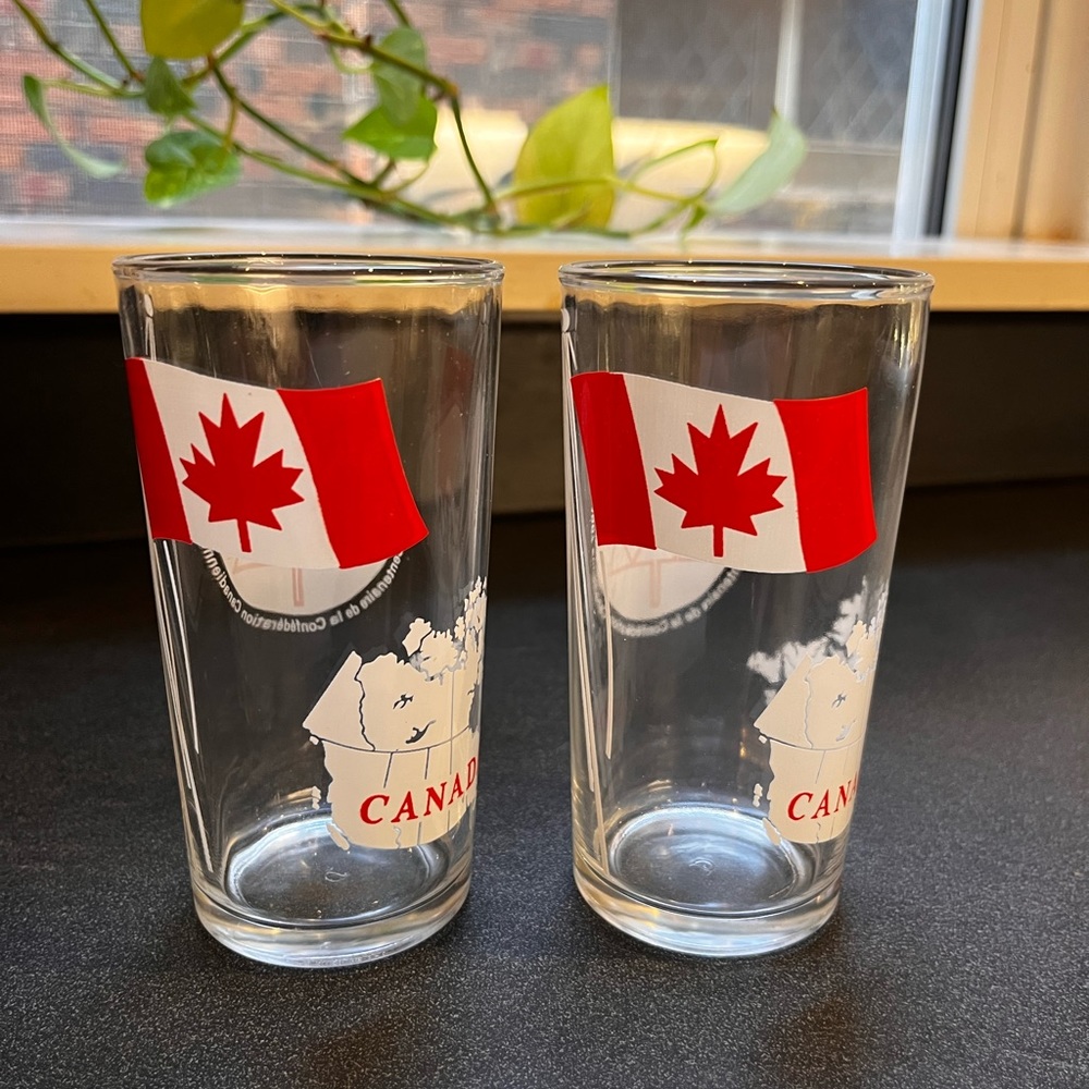 Pair of Vintage Canadian Centennial Glasses 🇨🇦